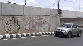 Flyover MBK Bandar Lampung Menjadi Sasaran Aksi Vandalisme