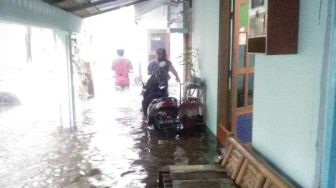 Hampir Dua Jam Bantul Diguyur Hujan, Banguntapan Ini Dilanda Banjir