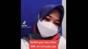 Viral Video Gadis Cantik Lagi Bikin SIM, Polisi sampai Salting Gegara Ini