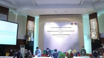 Direksi dan Dewan Pengawas BPJS Kesehatan Tanda Tangani Komitmen Kode Etik