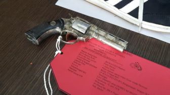 Bawa Pistol Anaknya ke Toko Kelontong, Penjagal Ayam di Bantul Peras Kasir