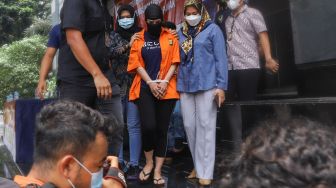 Selain Kondom, Warga Dapati Obat Kuat di Sekitar Hotel Cynthiara Alona