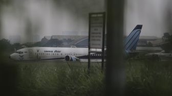 Begini Proses Evakuasi Pesawat Trigana yang Tergelincir di Bandara Halim