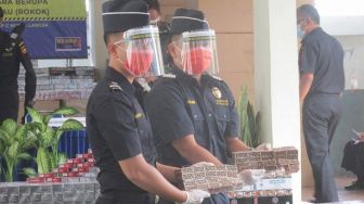 Bea Cukai Sita 31 Ribu Rokok Ilegal di Aceh