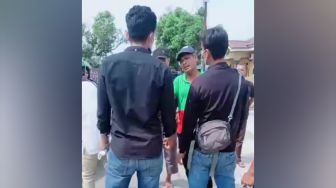 Viral Remaja Masjid Dibubarkan saat Bagi Masker di Pinggir Jalan