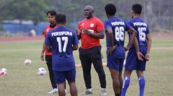 Bersiap Hadapi Piala AFC 2021, Pelatih Persipura: Sulit Cari Lawan Sepadan