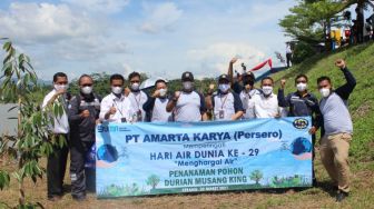 AMKA Lakukan Penghijauan di Bendungan Sindang Heula Banten