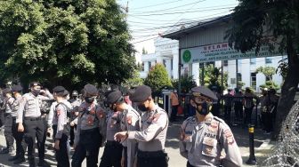 Suasana Terkini di PN Jakarta Timur Jelang Sidang Habib Rizieq