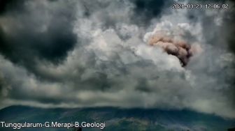 Update Merapi, Terjadi Guguran Lava di Kubah Tengah