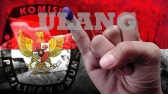 Bawaslu Tampilkan Video Kericuhan PSU di Papua Pegunungan, Warga Bawa Parang hingga Panah