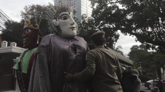 Resmi! Ondel-ondel Dilarang Ngamen di Jakarta