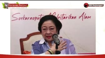 Megawati: Saat Covid-19, Istri Bukannya Dipeluk-peluk, Bapaknya Malah Makin Ganas