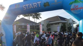 Sehat dengan Olahraga, Le Minerale Dukung Bandung Barat Triathlon 2021