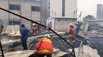 Kebakaran Hebat di Kawasan BSD Tangerang