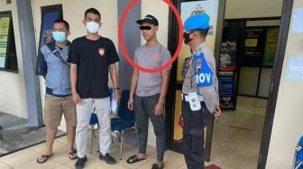 Tertangkap Kamera Langgar Lalu Lintas, Pria Ini Ternyata Polisi Gadungan