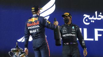 Kontroversi Limit Trek yang Menangkan Hamilton di F1 GP Bahrain 2021