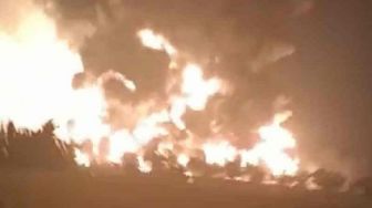 Kilang Minyak Pertamina RU IV Cilacap Terbakar, 80 Warga Diungsikan