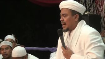 Hari Ini Sidang Putusan Sela Habib Rizieq, Ferdinand Prediksi Dipenjara 7 Tahun