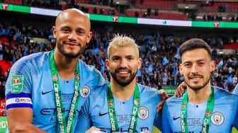 Mirip United Trinity, Man City akan Buat Patung Aguero, Kompany, dan Silva