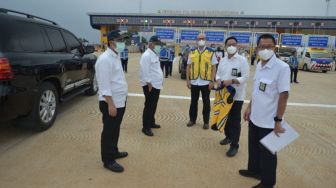 Tinjau Dua Ruas Tol Baru JORR II, Menteri PUPR Harap Segera Beroperasi