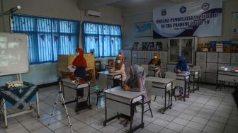 Semua Sekolah Wajib Tatap Muka pada Juli 2021