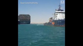 Kapal Kargo Raksasa Akhirnya Bebas, Lalu Lintas Terusan Suez Kembali Buka