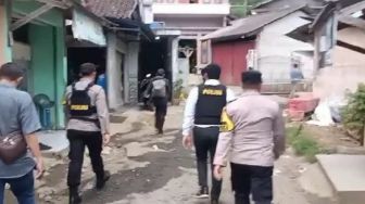 Dibekuk di Jakarta, Densus Geledah Rumah Terduga Teroris di Sukabumi