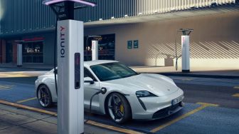 Porsche: Dimensi Baterai Mobil Listrik Penting Wujudkan Netralitas Karbon