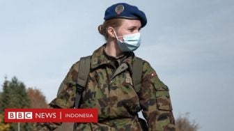 Perempuan Tentara Swiss Akhirnya Boleh Pakai Celana Dalam Khusus