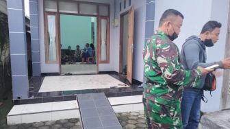 NM, Terduga Teroris Dibekuk Densus, Mertua: di Rumah Cuma Malam atau Pagi