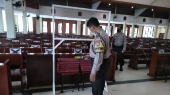 Jelang Paskah, Polisi Sterilisasi Gereja Santo Arnoldus Janssen Bekasi