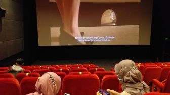 Pengunjung Bioskop, Simak Aturan Nonton di Bioskop untuk Daerah PPKM Level 3 dan 2