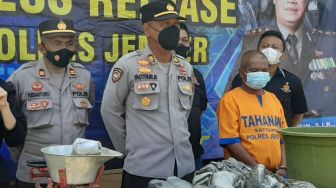 Warga Jember Pembawa 6 Kg Bahan Peledak Dijerat UU Darurat