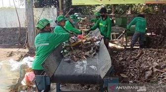 Riau Produksi 2 Ton Kompos dari Sampah Organik