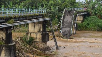 Jembatan Putus di Madiun