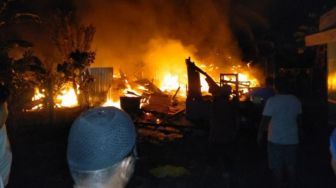 3 Rumah di Tanjung Pura Terbakar