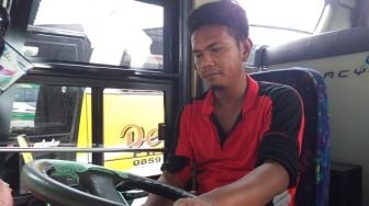 Mudik Dilarang, Sopir-Kernet Bus di Tegal Menjerit: Lebaran Nganggur Lagi