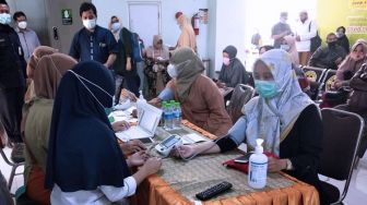 Sebanyak 962 Jemaah Calon Haji Kota Malang Jalani Vaksinasi Covid-19