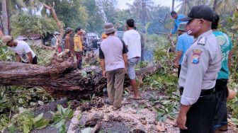 Dua Kecamatan di Sumenep Porak-poranda Diterjang Puting Beliung