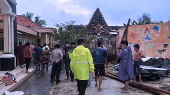 Puting Beliung Terjang Dua Kecamatan di Sumenep, 3 Orang Luka-Luka