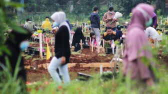 Doa Ziarah Kubur dan Terjemahan, Termasuk Tata Cara Pelaksanaannya