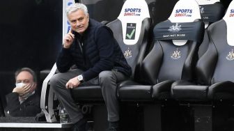 Gusarnya Mourinho dengan Hasil Imbang Tottenham di St. James' Park