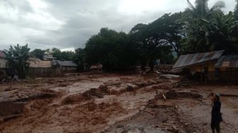 Akses Putus Diterjang Banjir, Bupati Flores Timur: Kami Butuh Alat Berat