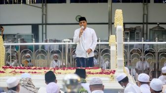 Pemkot Surabaya Perbolehkan Salat Tarawih Berjemaah di Masjid dengan Syarat