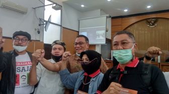 Gara-gara Ahli Bahasa Absen, Jumhur Hidayat Gagal Disidang Hari Ini
