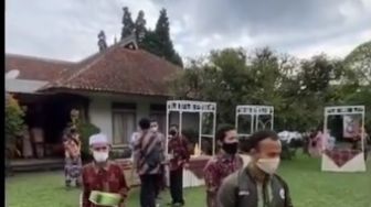 Viral Pasangan Pengantin Tertipu Katering, Momen Bahagia Berubah Sedih