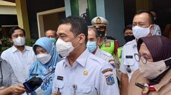 Bantah Satgas Covid-19, Wagub DKI Sebut Warga Jakarta Sudah Patuh Jaga Jarak