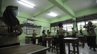 Uji Coba PTM Tahap 2, Anies Bakal Buka 300 Sekolah Mulai 7 Juni Mendatang