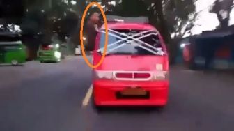 Viral Aksi Arogan Sopir Angkot di Cianjur, Endingnya Ngeri