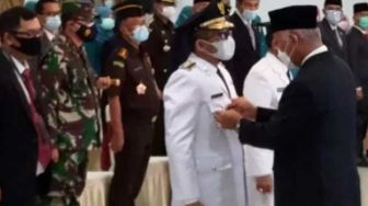 Hendri Septa Resmi Jabat Wali Kota Padang, Mahyeldi Titip Pesan Ini